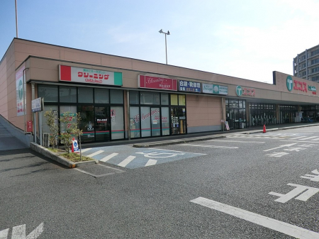 周辺環境　スーパー 700m TAIRAYA 拝島店