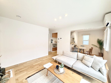 ���r���O�@���������R�Ɖ�b�����܂��A�S�n�悢�ЂƂƂ�