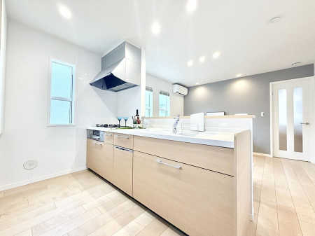 �L�b�`���@�������L���C�ɕЕt���A�g���₷���L�b�`��