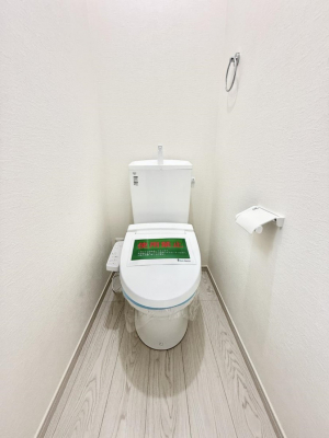 gC@