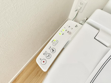 その他内観　設備■温水洗浄で快適、清潔感が保たれるシャワートイレ