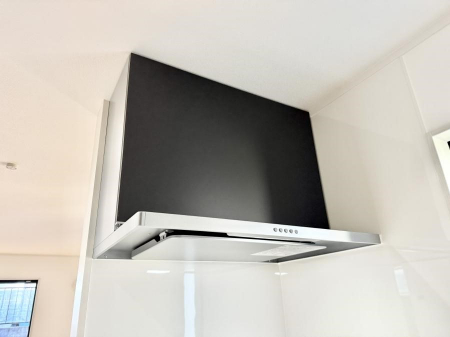 ���̑����ρ@�ݔ����������̏��C����������C��ɗU������A�����I�ɔr�����ł��܂��B