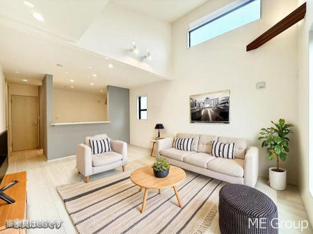 rO@났ƏΊ炪W܂AS܂郊rO