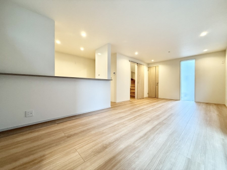 ���r���O�@���������났�ƏΊ炪�W�܂�A�S���܂郊�r���O