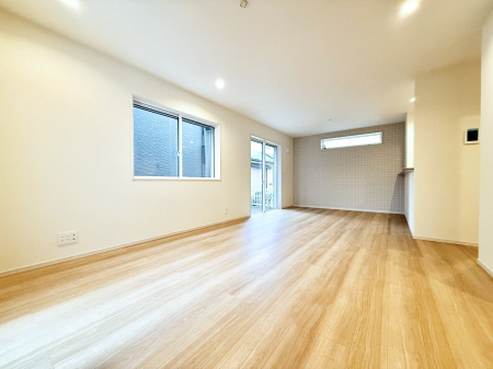 ���r���O�@���������R�Ɖ�b�����܂��A�S�n�悢�ЂƂƂ�