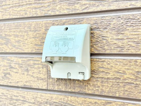 その他内観　設備■屋外に電源コンセントがあれば、高圧洗浄機で窓や外壁を掃除するなど便利です。