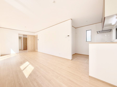 rO@났ƏΊ炪W܂AS܂郊rO