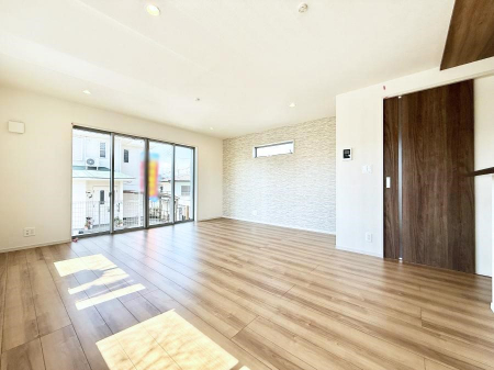 ���r���O�@�������Ƒ��̎��Ԃ��ʂ�A���K�Ŗ��������