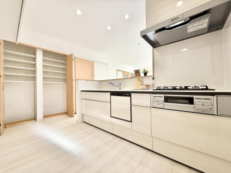 �L�b�`���@�����������������Ɗy�����Ȃ�A���K�ȃL�b�`�����