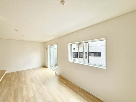 rO@났ƏΊ炪W܂AS܂郊rO