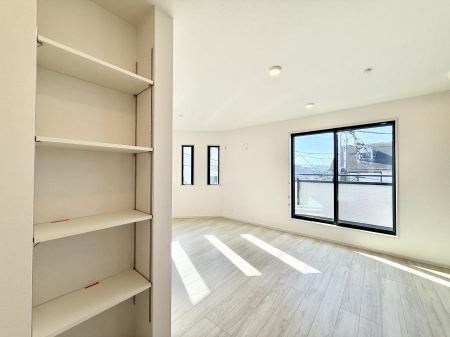 ���r���O�@���������R�Ɖ�b�����܂��A�S�n�悢�ЂƂƂ�