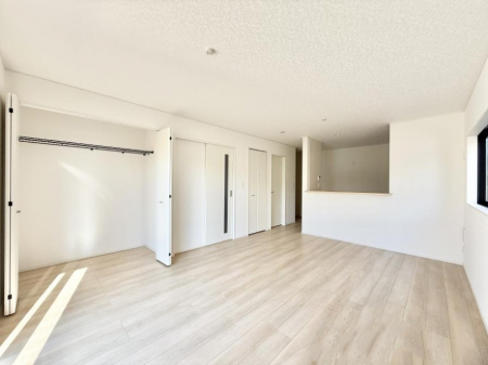 ���r���O�@���������R�Ɖ�b�����܂��A�S�n�悢�ЂƂƂ�