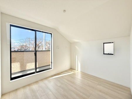 �q�������@�������v���C�x�[�g��ԂƂ��ĐÂ��ŗ�������������񋟂��Ă���܂�