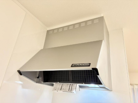 ���̑����ρ@�ݔ����������̏��C����������C��ɗU������A�����I�ɔr�����ł��܂��B