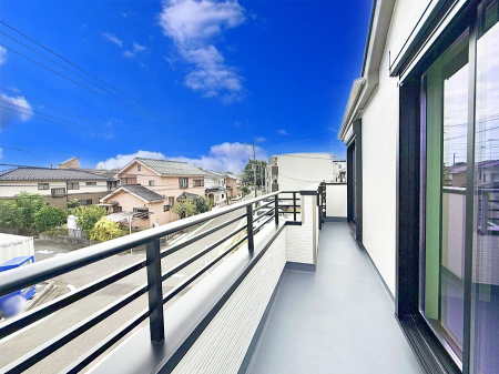 oRj[@ G߂̈ڂ낢JIȋԂł