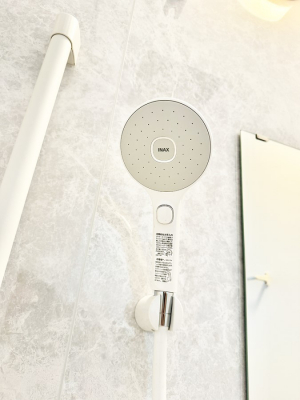 ̑ρ@ݔ茳ŊȒPɎ~ł邽߁A̖ʌ炷Ƃł܂B  