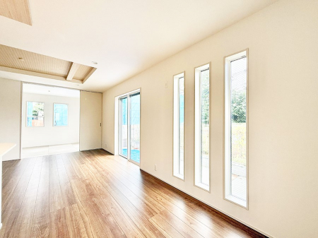 rO@났ƏΊ炪W܂AS܂郊rO