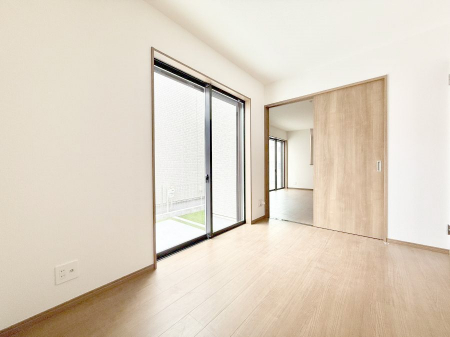 ̑ρ@F̂ŉ₩ȎԂy߂܂