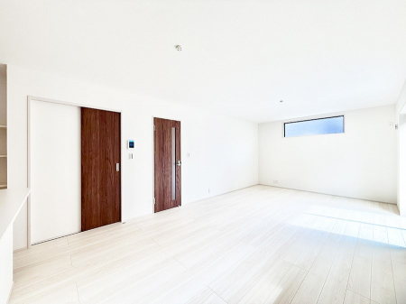 rO@났ƏΊ炪W܂AS܂郊rO