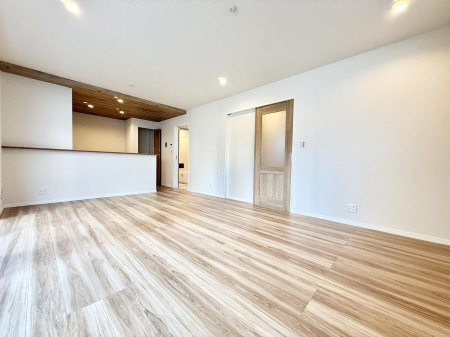 ���r���O�@�������Ƒ��̎��Ԃ��ʂ�A���K�Ŗ��������