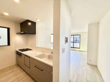 Lb`@ƑƂȂAR~jP[V̏