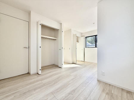 ̑ρ@F̂ŉ₩ȎԂy߂܂