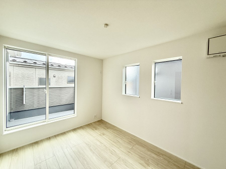 ̑ρ@F̂ŉ₩ȎԂy߂܂