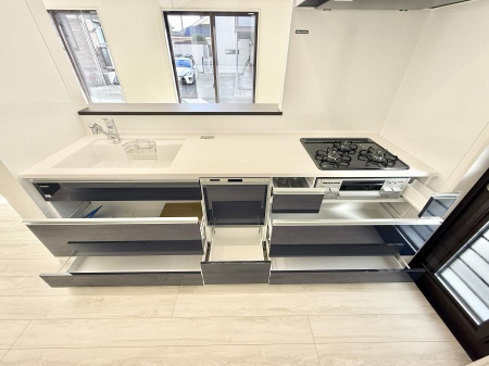 �L�b�`���@�������Ƒ����J��[�߂�A������̂���L�b�`��