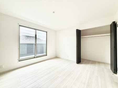 ̑ρ@F̂ŉ₩ȎԂy߂܂