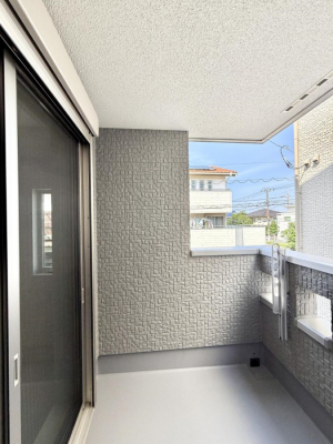 �o���R�j�[�@������ �G�߂̈ڂ낢����������J���I�ȋ�Ԃł�