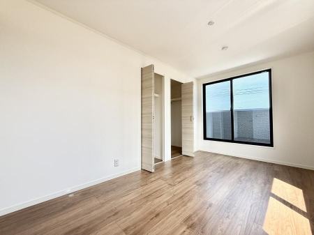 �Q���@���������̔z�u��ʋC���̗ǂ��݌v�ŕ����̋�C�������炸�A��ɐV�N�ȋ�C������܂�