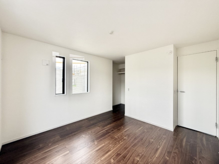 ̑ρ@F̂ŉ₩ȎԂy߂܂