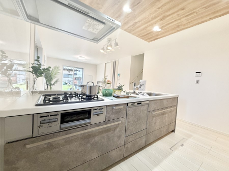 �L�b�`���@�������Ƒ����J��[�߂�A������̂���L�b�`��