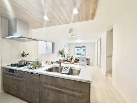 �L�b�`���@���������y���݂ƐH�ׂ�K����͂���L�b�`��