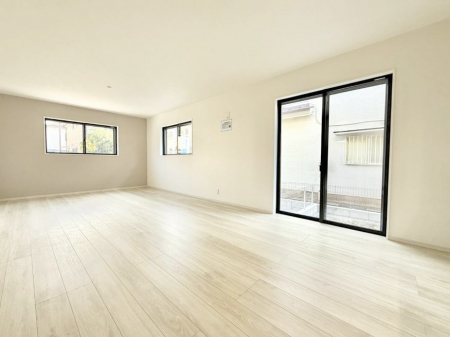 ���r���O�@���������R�Ɖ�b�����܂��A�S�n�悢�ЂƂƂ�