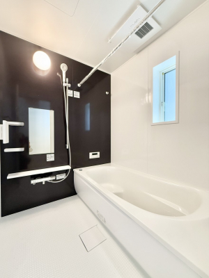 �����@�������������A������芰����o�X���[��