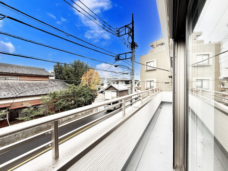 �o���R�j�[�@������ �G�߂̈ڂ낢����������J���I�ȋ�Ԃł�