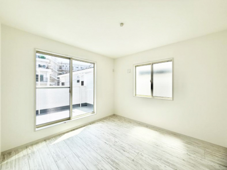 ̑ρ@F̂ŉ₩ȎԂy߂܂