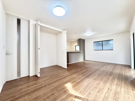 rO@Cɓ̏ꏊŁÂтƂԂ