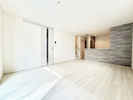 rO@났ƏΊ炪W܂AS܂郊rO