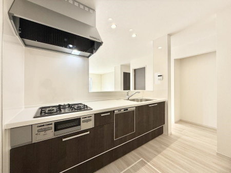 �L�b�`���@�������Ƒ����J��[�߂�A������̂���L�b�`��