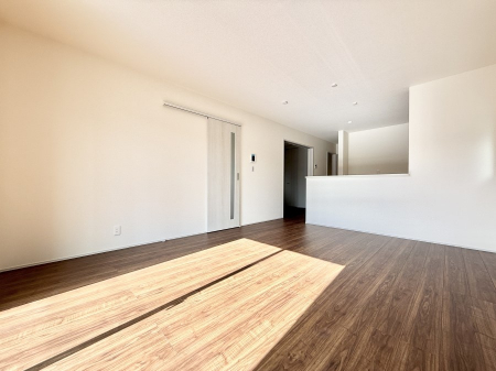 ���r���O�@���������R�Ɖ�b�����܂��A�S�n�悢�ЂƂƂ�