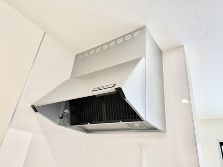 ���̑����ρ@�ݔ����������̏��C����������C��ɗU������A�����I�ɔr�����ł��܂��B