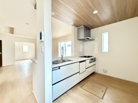 �L�b�`���@���������y���݂ƐH�ׂ�K����͂���L�b�`��