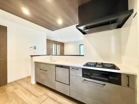 �L�b�`���@�������Ƒ����J��[�߂�A������̂���L�b�`��