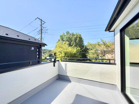 oRj[@ G߂̈ڂ낢JIȋԂł