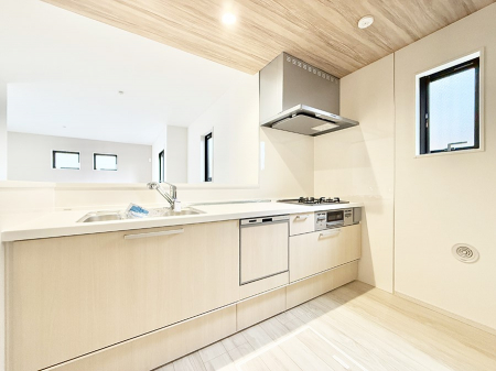 �L�b�`���@���������y���݂ƐH�ׂ�K����͂���L�b�`��