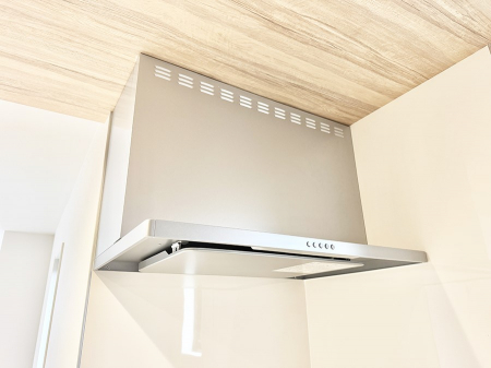 ���̑����ρ@�ݔ����������̏��C����������C��ɗU������A�����I�ɔr�����ł��܂��B