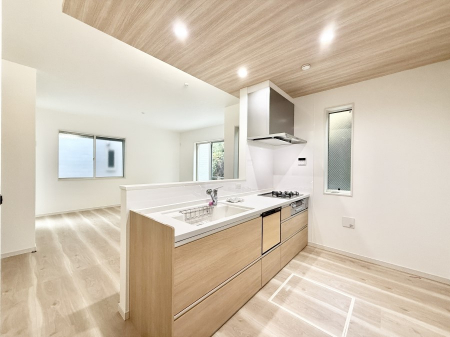 �L�b�`���@�������L���C�ɕЕt���A�g���₷���L�b�`��