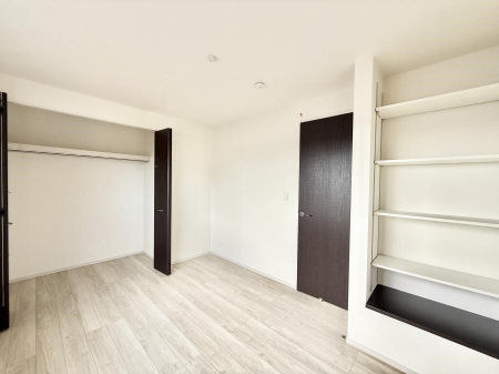 ̑ρ@F̂ŉ₩ȎԂy߂܂